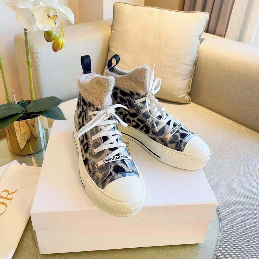 Overhead view showcasing lace-up closure on Dior Women Walk’n’Dior Sneaker Beige