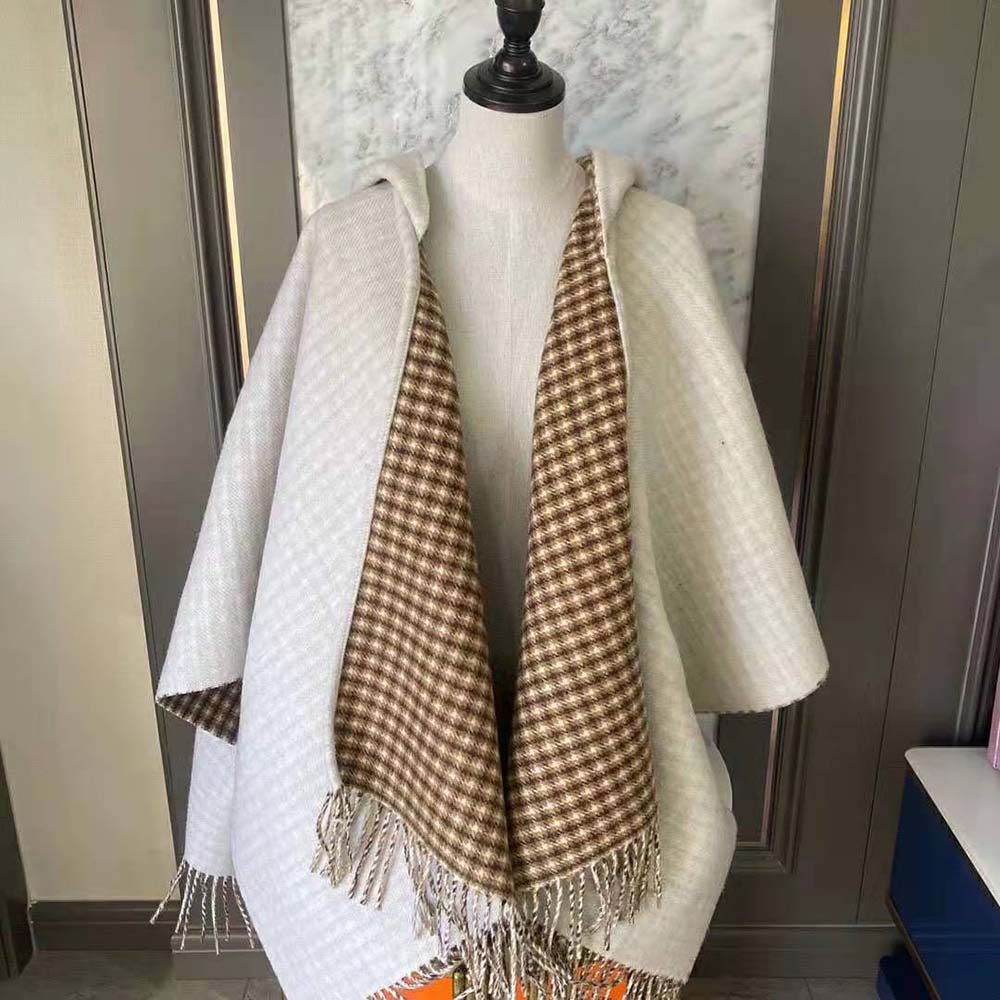 Fendi Women Cream Wool and Cashmere Poncho with Hood - image 2