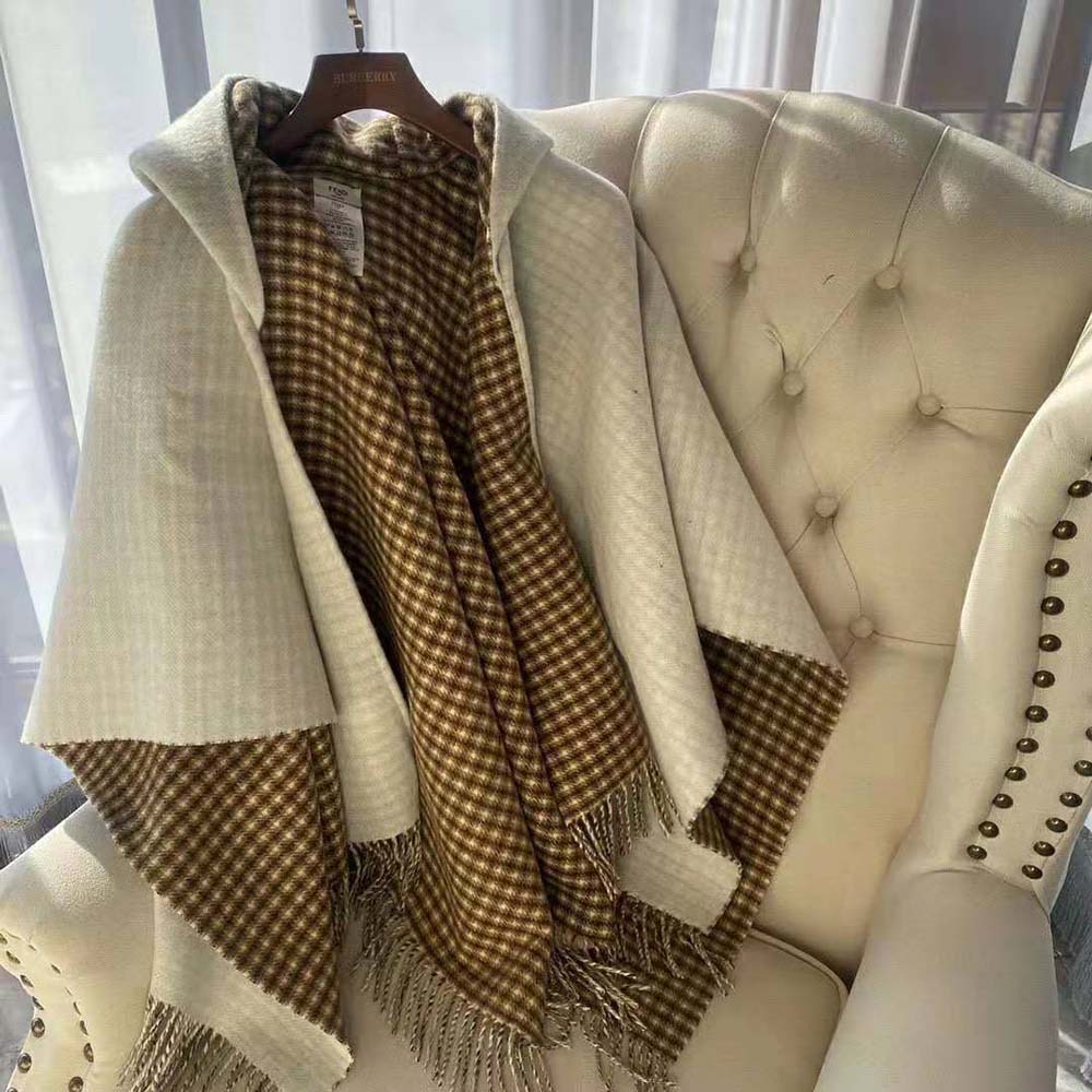 Fendi Women Cream Wool and Cashmere Poncho with Hood - image 5