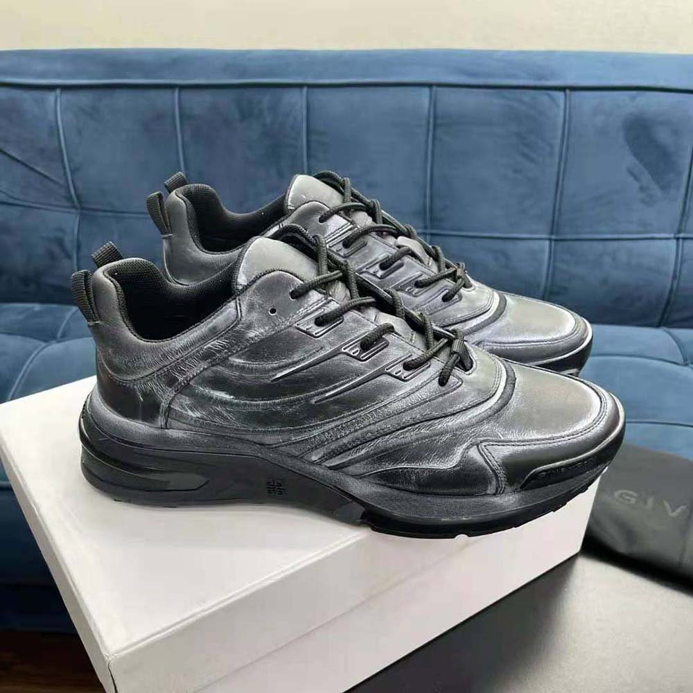 Givenchy Men Giv 1 Sneakers in Leather with Tag Effect Prints-Black - image 5