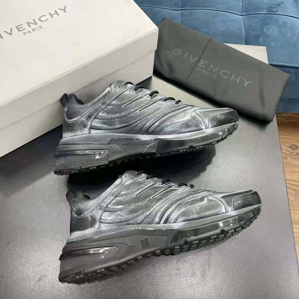 Givenchy Men Giv 1 Sneakers in Leather with Tag Effect Prints-Black - image 6