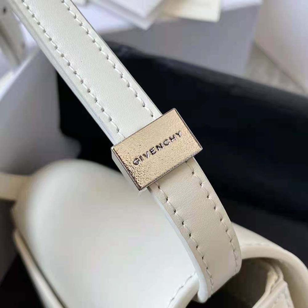 Givenchy Women Small 4g Bag in Box Leather-White - image 8