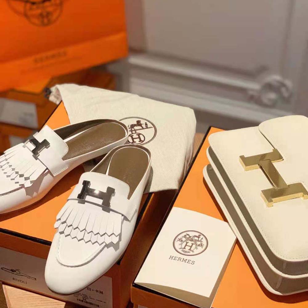 Top view showing open-back silhouette of Hermes Women Rivoli Mule mule
