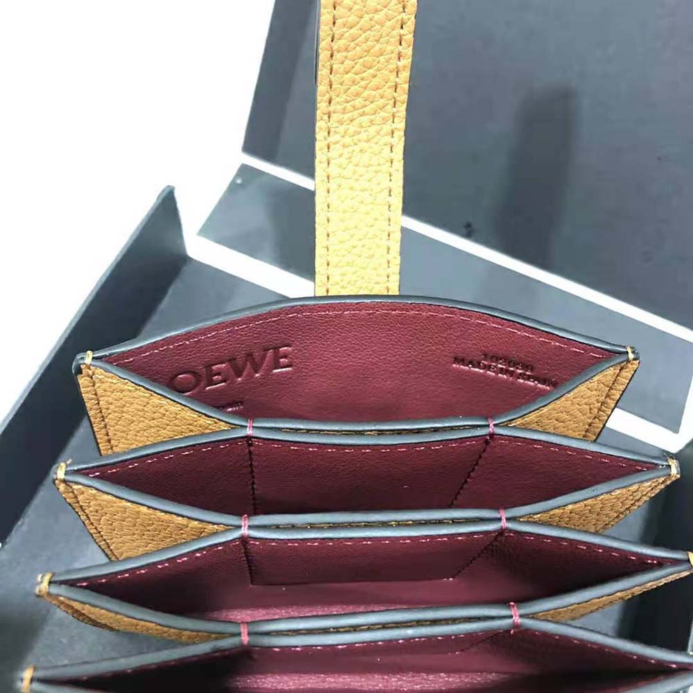 Loewe Women Accordion Cardholder in Soft Grained Calfskin-Brown - image 9