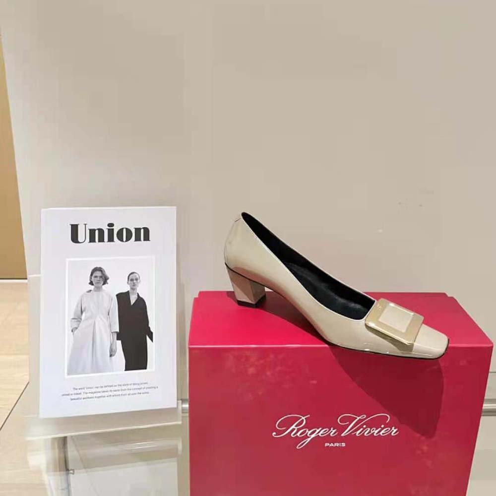 Roger Vivier Women Belle Vivier Metal Buckle Pumps in Patent Leather-Brown - image 7