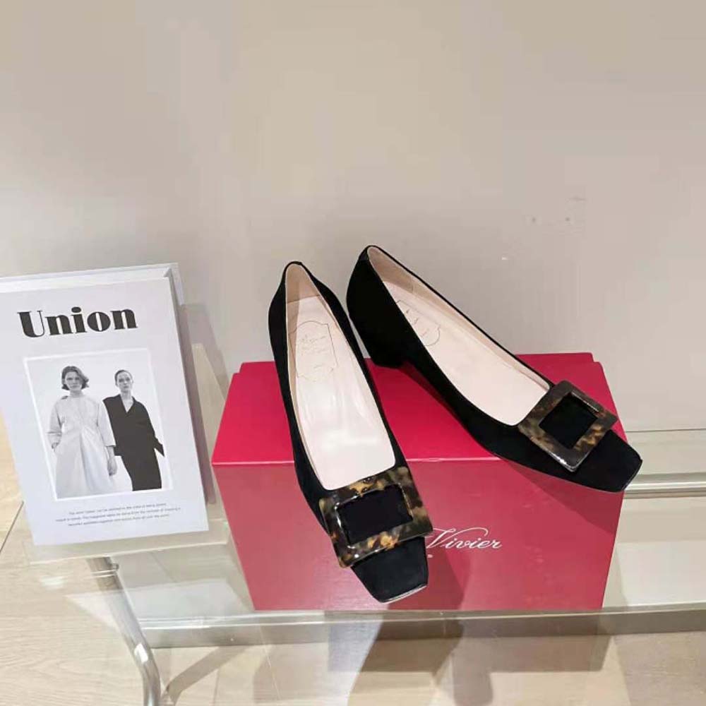 Roger Vivier Women Belle Vivier Turtle Buckle Pumps in Suede - image 4
