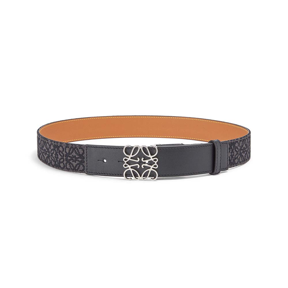 Front view of Loewe Men Anagram Belt in Jacquard and Calfskin-Black