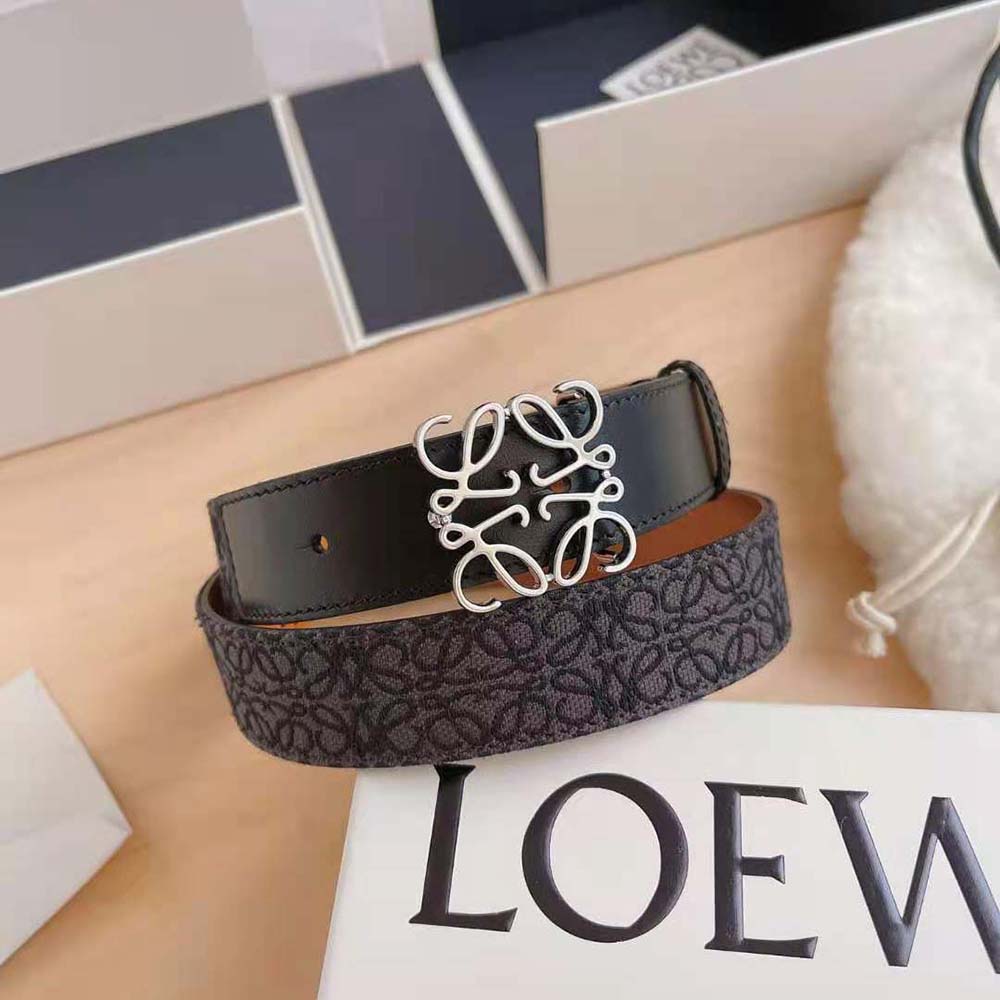 Close-up of polished metal Anagram buckle on Loewe Men Anagram Belt