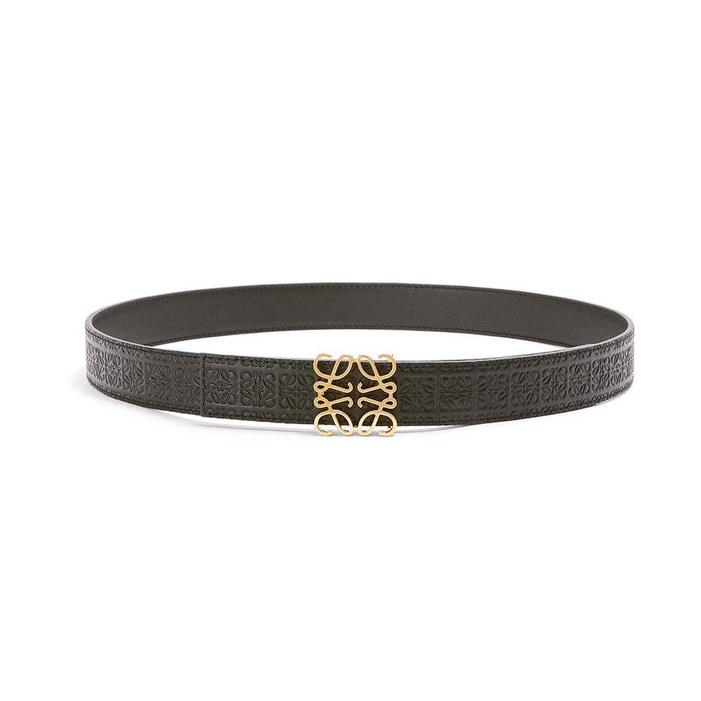 Front view of Loewe Women Anagram Belt in Silk Calfskin-Black highlighting buckle