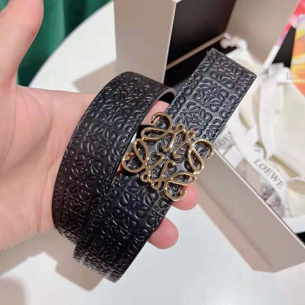 Side angle showing sleek leather texture of Loewe Women Anagram Belt Black