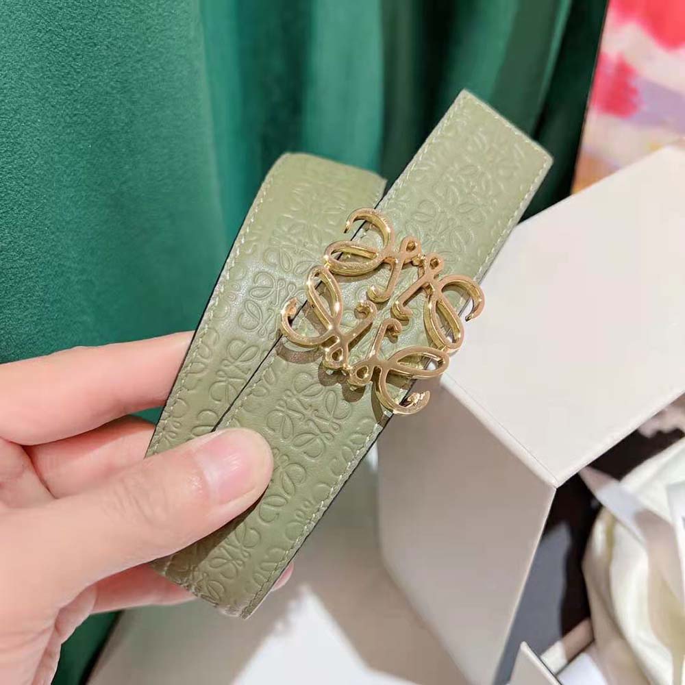 Side angle showing buckle and texture of Loewe Women Anagram Belt