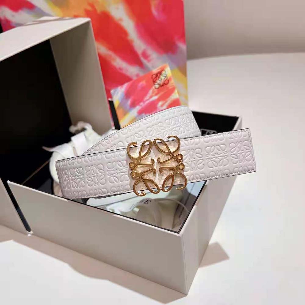 Side angle showing polished closure on Loewe Women Anagram Belt in White