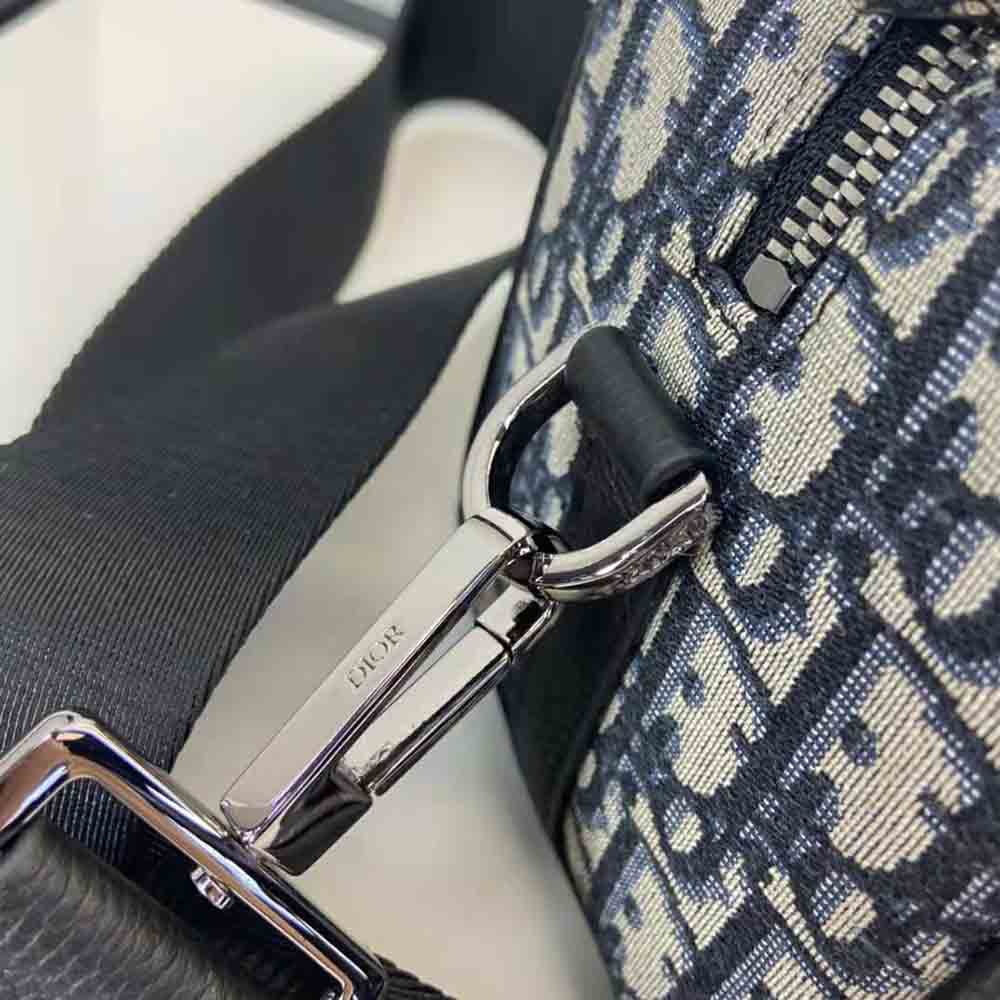 Dior Men Lingot 22 Bag Beige and Black Dior Oblique Jacquard - image 8