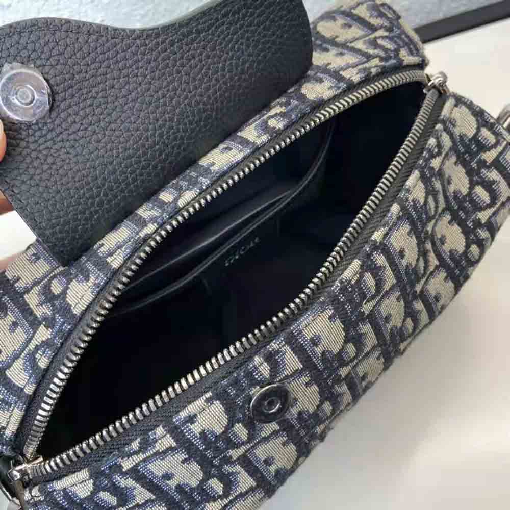 Dior Men Lingot 22 Bag Beige and Black Dior Oblique Jacquard - image 10