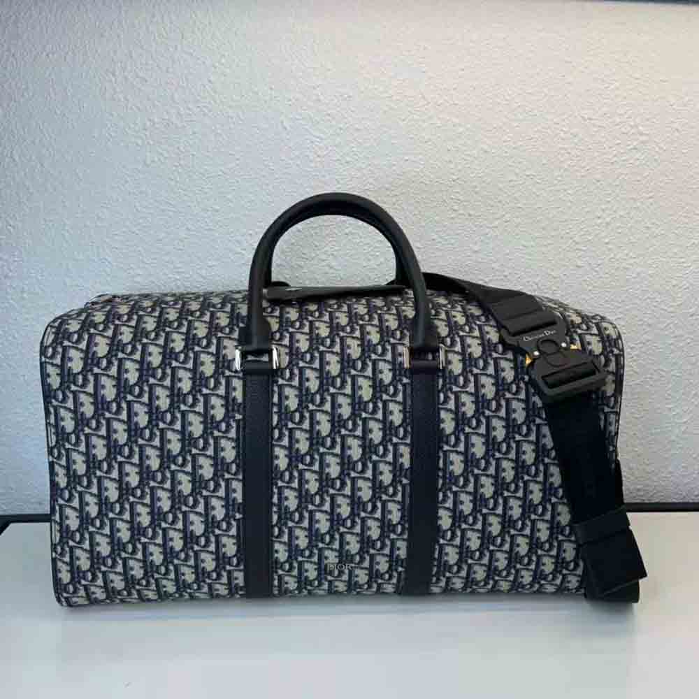 Close-up of silver-tone hardware on Dior Men Lingot 50 Bag