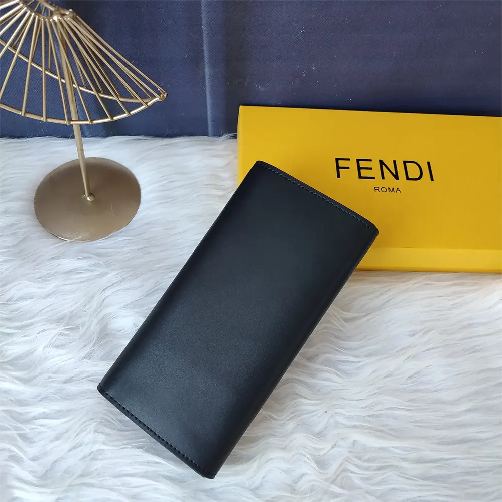 Fendi Women Continental White Leather Wallet Fastened with a Snap Button - image 11