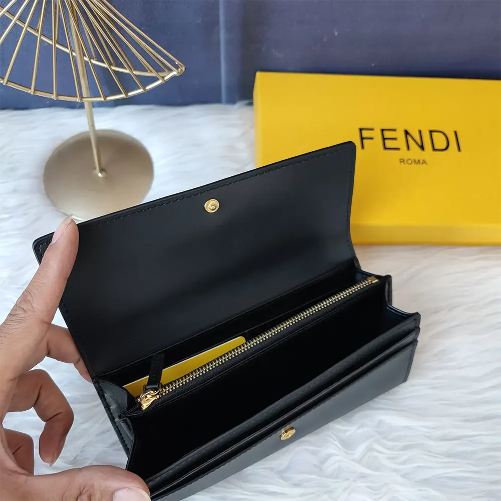 Fendi Women Continental White Leather Wallet Fastened with a Snap Button - image 14