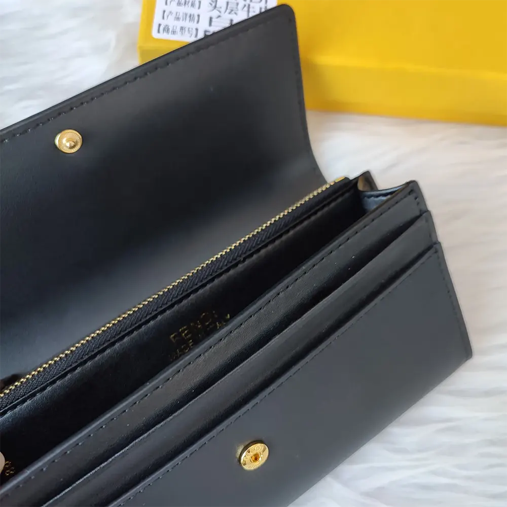 Fendi Women Continental White Leather Wallet Fastened with a Snap Button - image 16