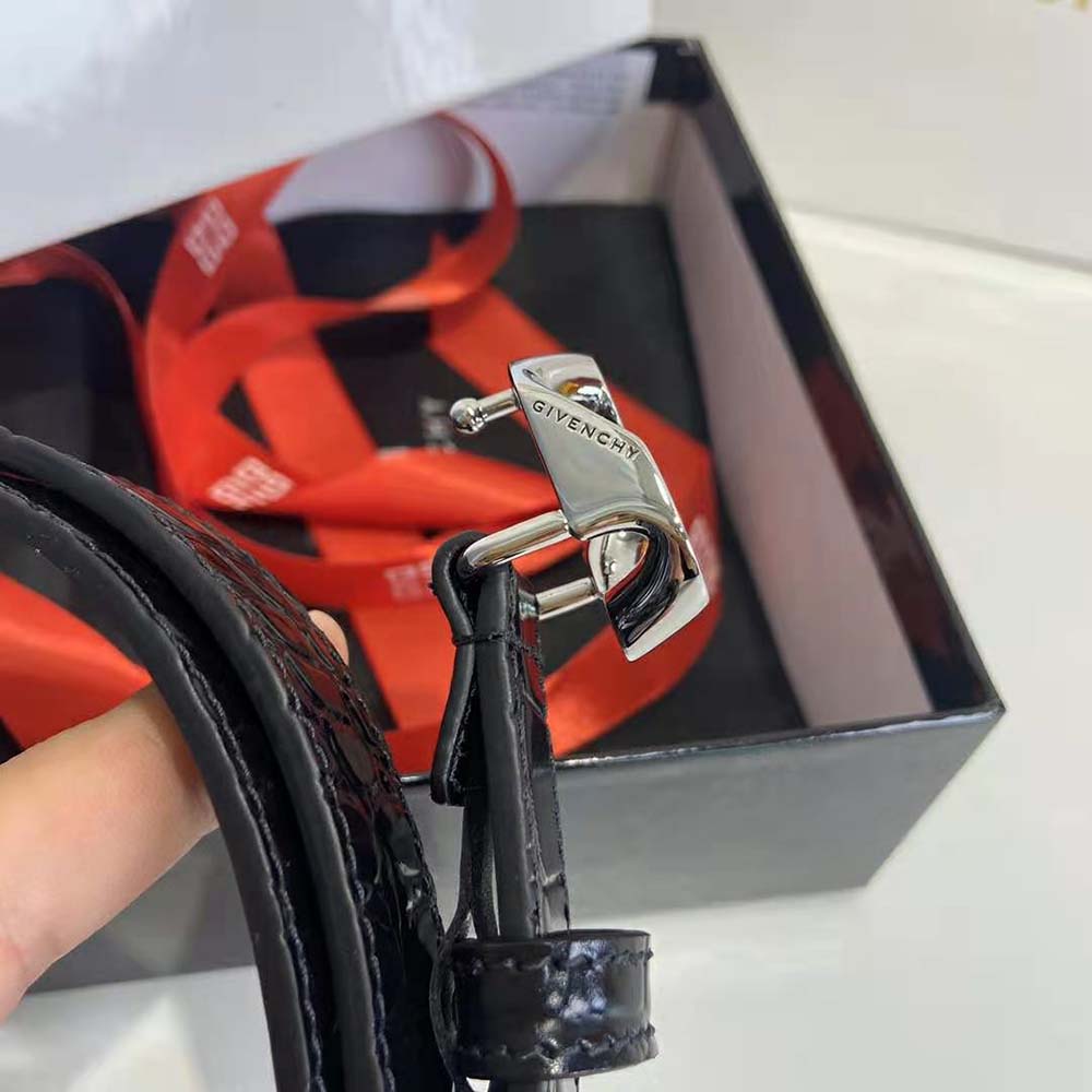 Givenchy Women Reversible Belt in Leather with G Chain Buckle - image 8