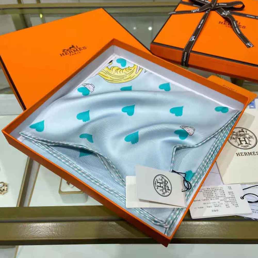 Hermes Women Tea Time Scarf 70 in Blue silk, folded neatly