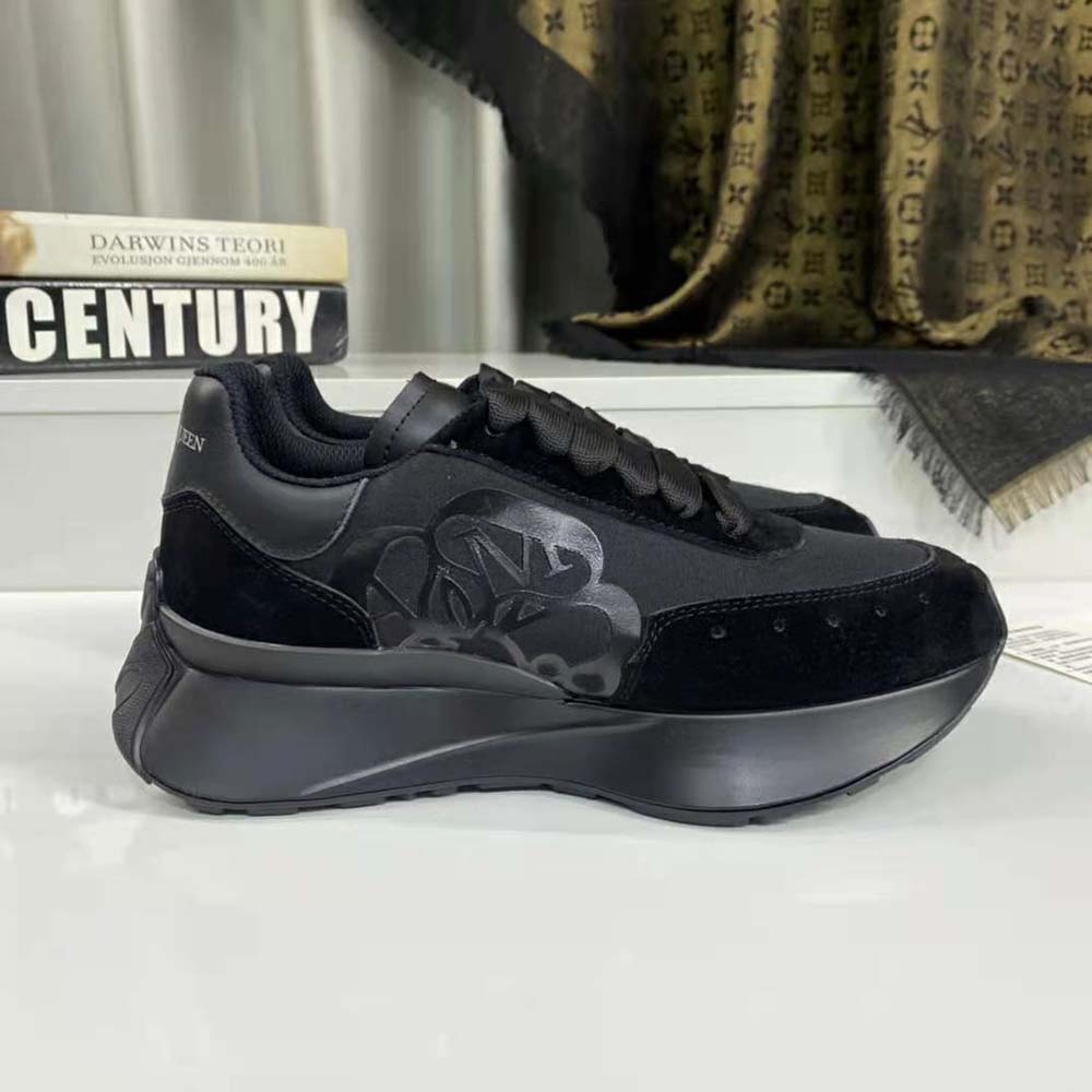 Alexander Mcqueen Unisex Sprint Runner in Calf Leather-Black - image 4