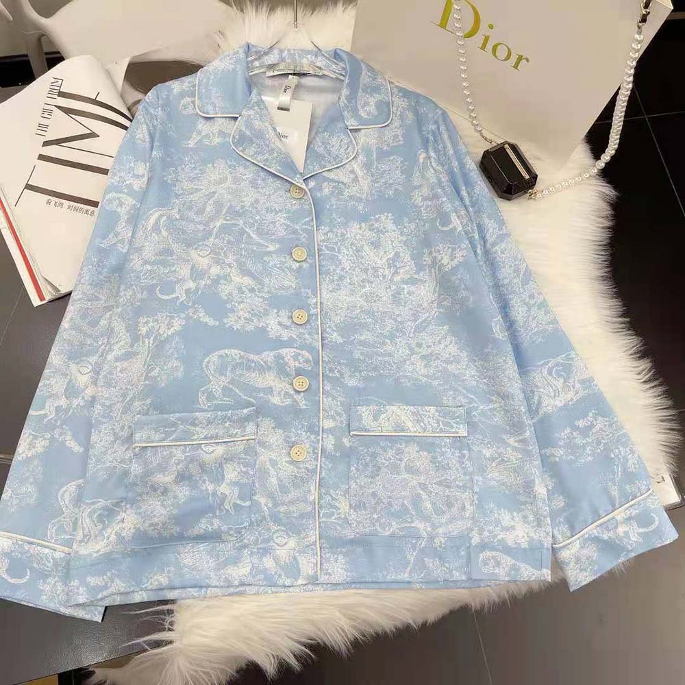 Back shot showing relaxed fit of Dior Women Chez Moi Shirt in blue