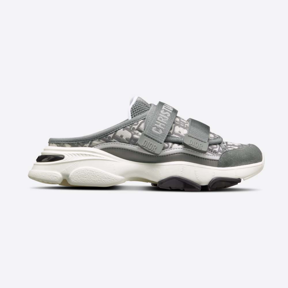 Side profile of Dior Women D-Wander Sneaker Deep Gray Dior Oblique fabric