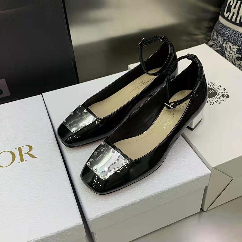 Back view showcasing heel height on Dior Women La Parisienne Dior Pump