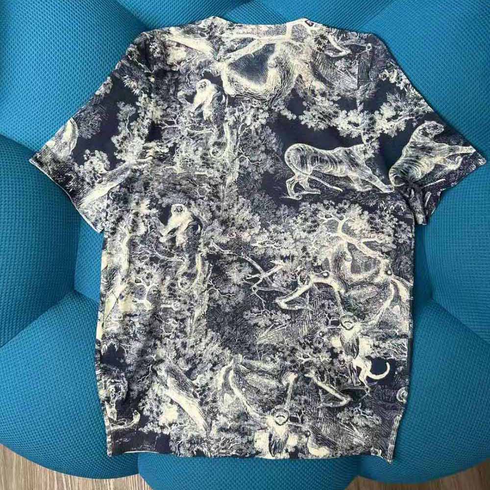 Side angle showing fit and texture of Dior Women T-shirt Navy Blue Cotton Linen