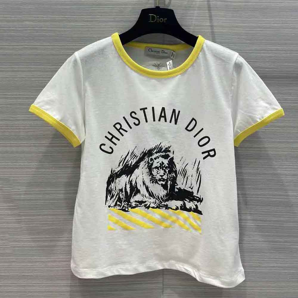 Close-up of fluorescent yellow D-Jungle Pop motif on Dior Women T-shirt
