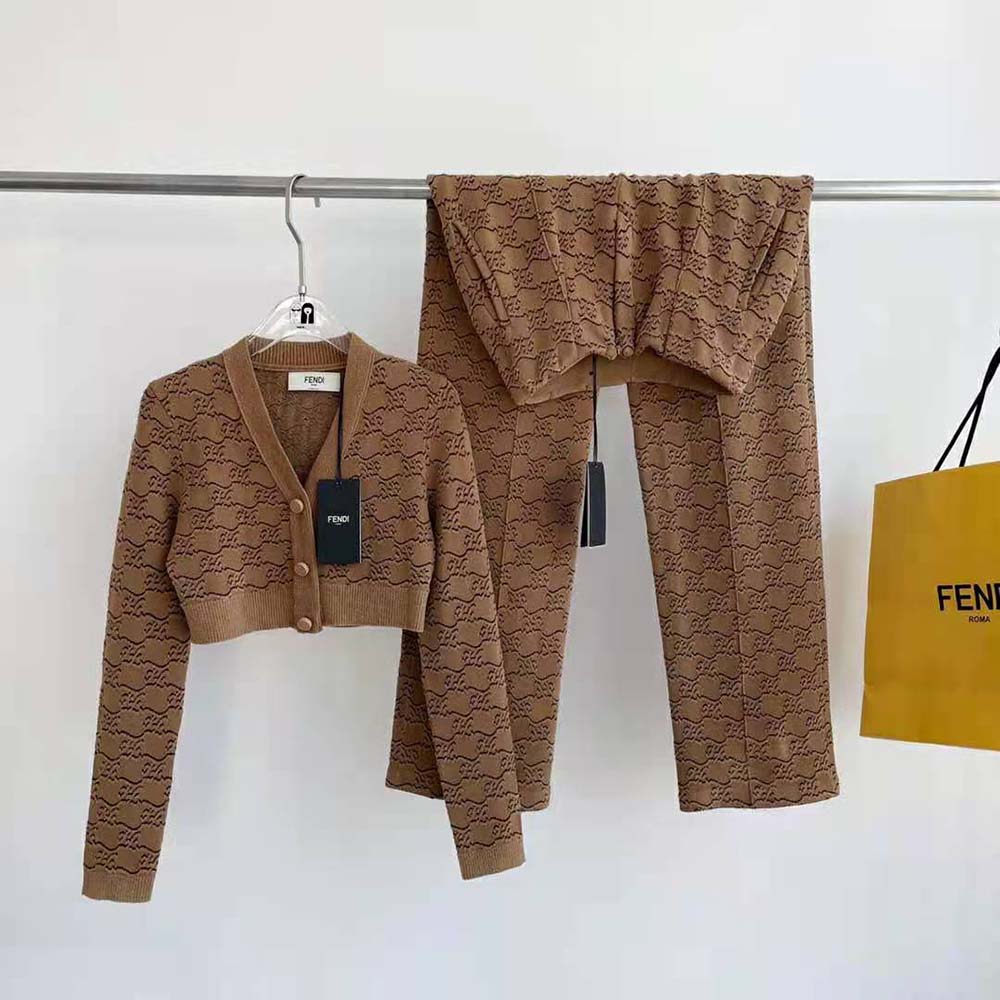 Close-up of fabric texture on Fendi Women Pants Beige Velvet and Viscose Pants