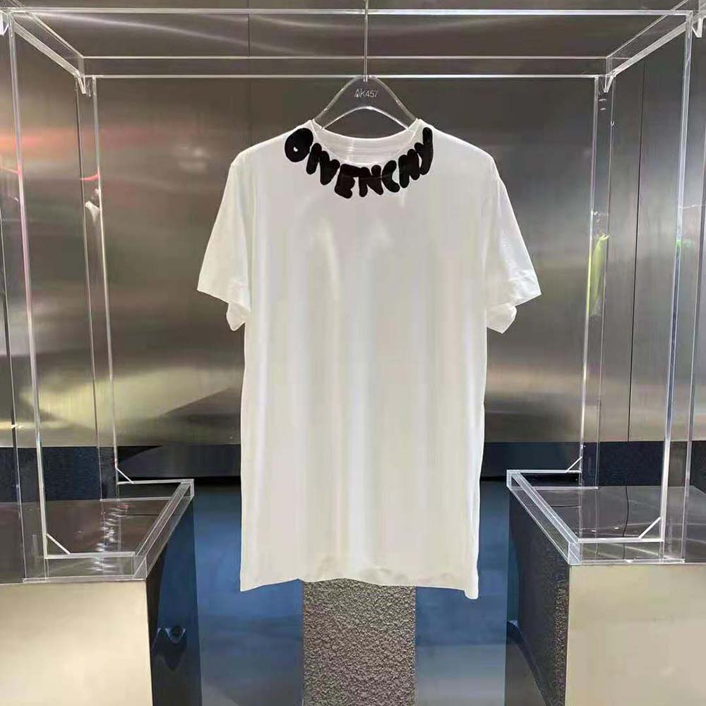 Close-up of tag effect prints on Givenchy Men Oversized T-shirt White