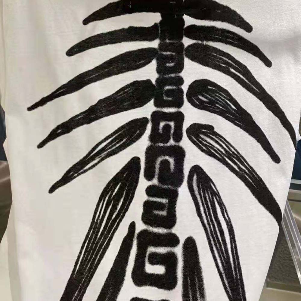 Givenchy Men Oversized T-shirt with Tag Effect Prints-White - image 7