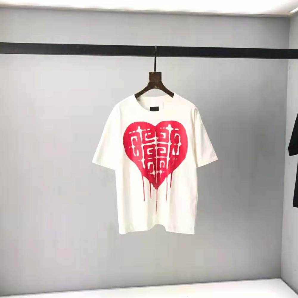Close-up detail of tag effect print on Givenchy Men Slim Fit T-Shirt white jersey