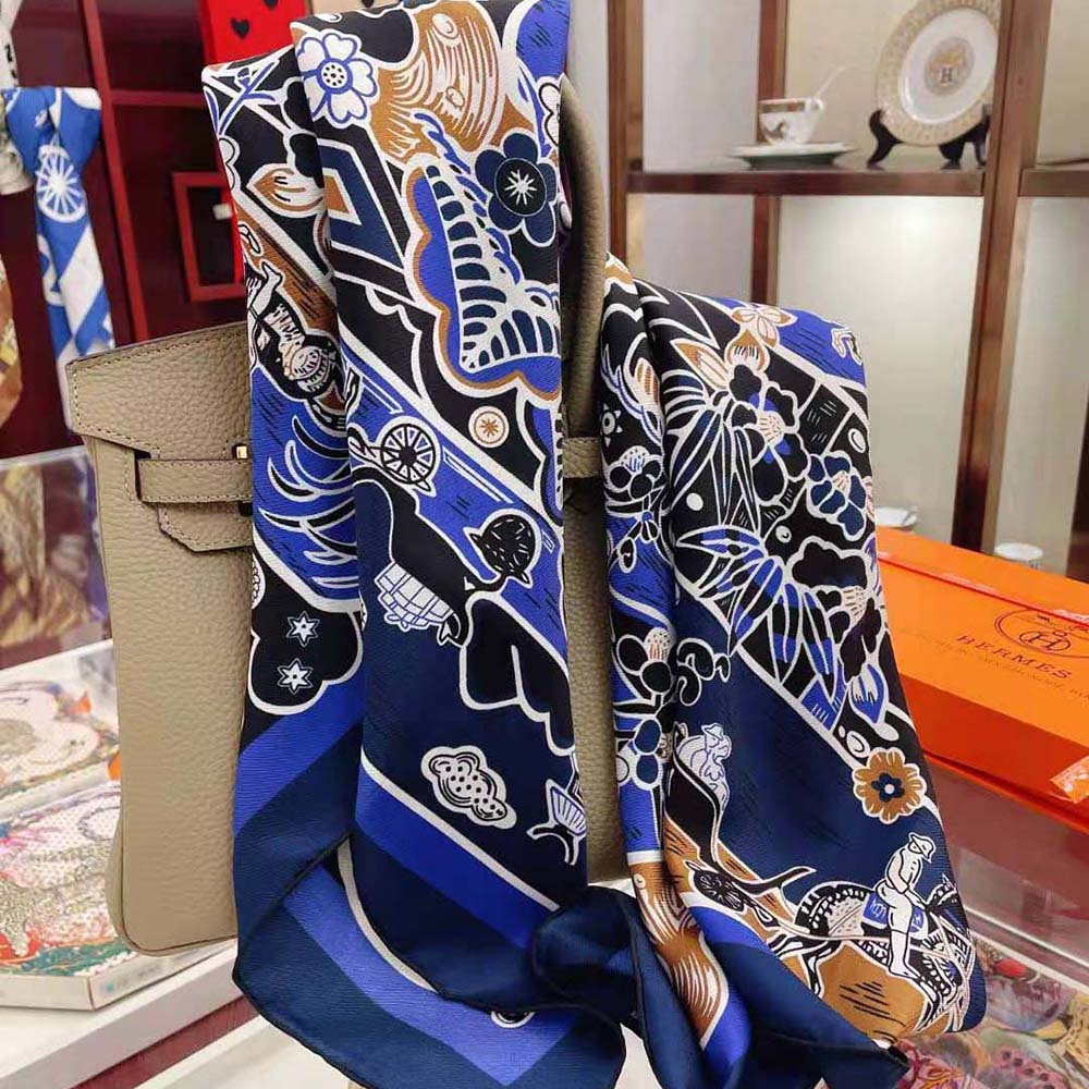 Close-up of hand-rolled edges on Hermes Women Bingata Shawl 140 navy blue