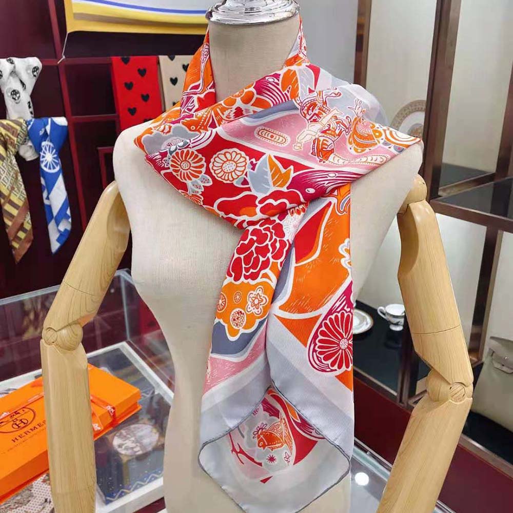 Close-up of hand-rolled edges on Hermes Women Bingata Shawl 140