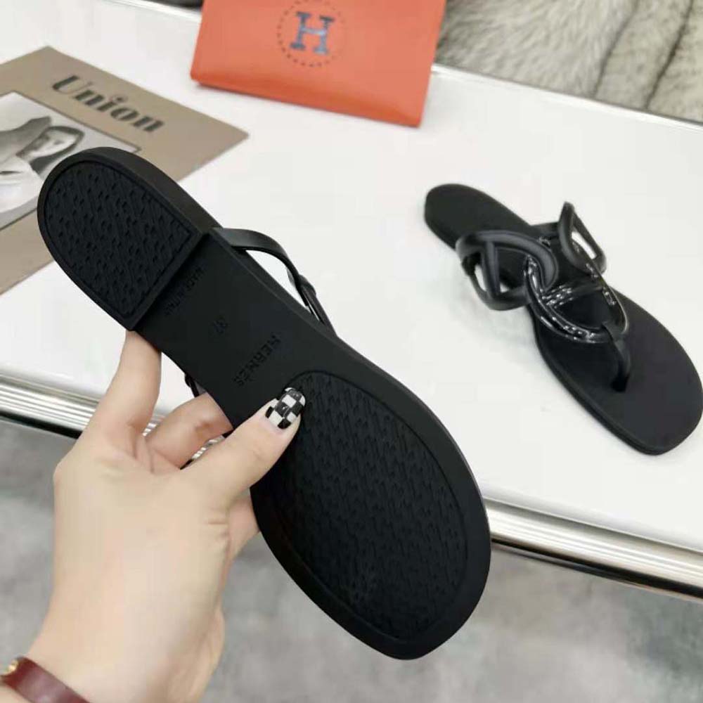 Hermes Women Egerie Sandal in Waterproof TPU with Chaine D Ancre Motif-Black - image 9