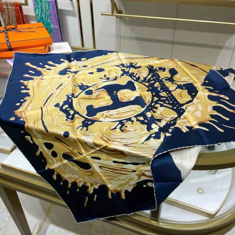 Hermes Women Peinture Fraiche Scarf 45 in Silk Twill with Hand-Rolled Edges - image 6