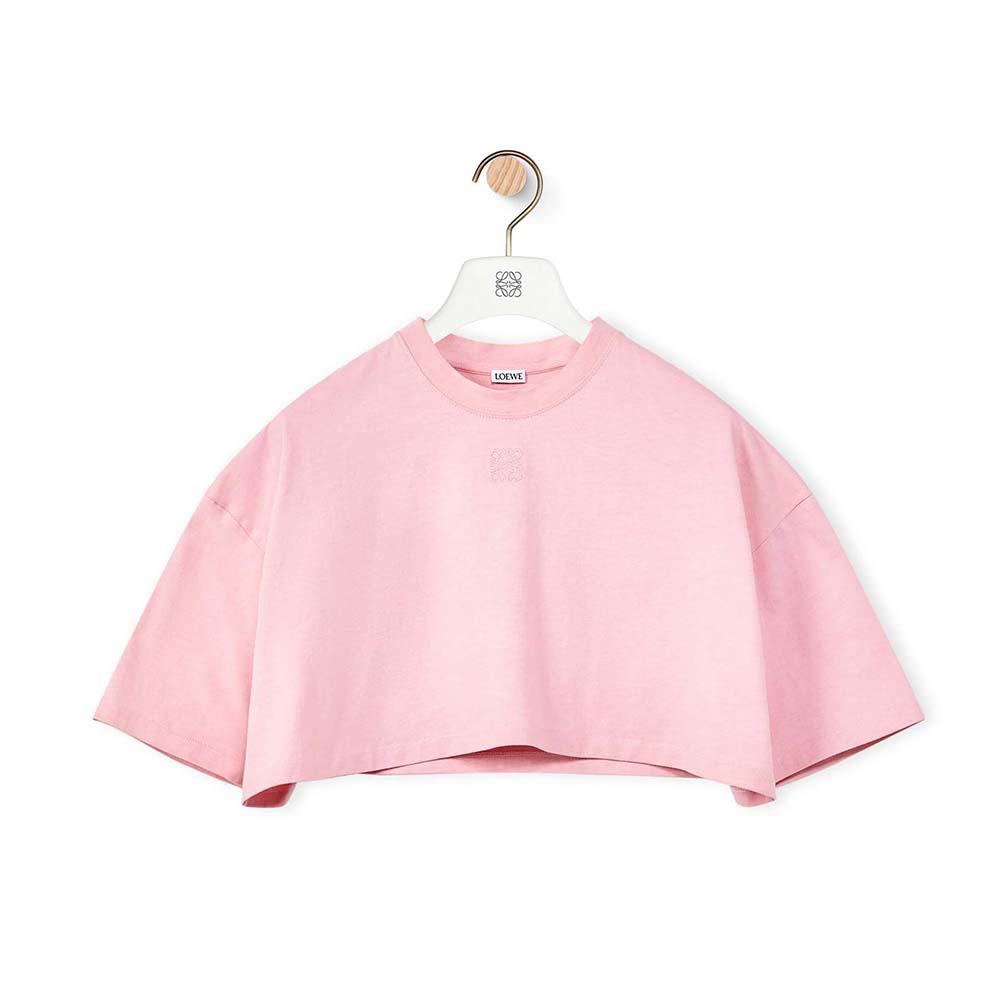Front view of Loewe Women Cropped Anagram T-shirt in Cotton-Pink