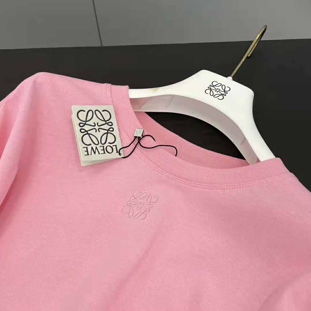 Loewe Women Cropped Anagram T-shirt in Cotton-Pink - image 8