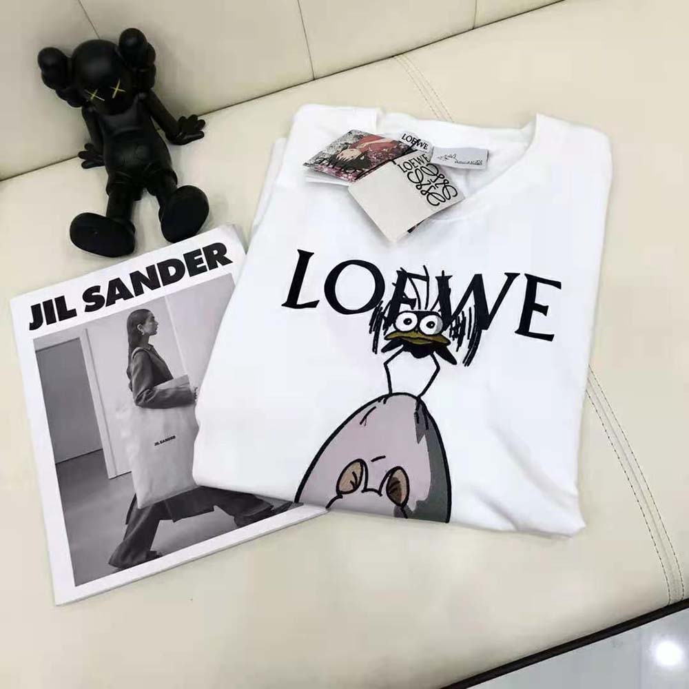 Close-up of signature Yu-Bird motif on Loewe Women Yu-Bird T-shirt