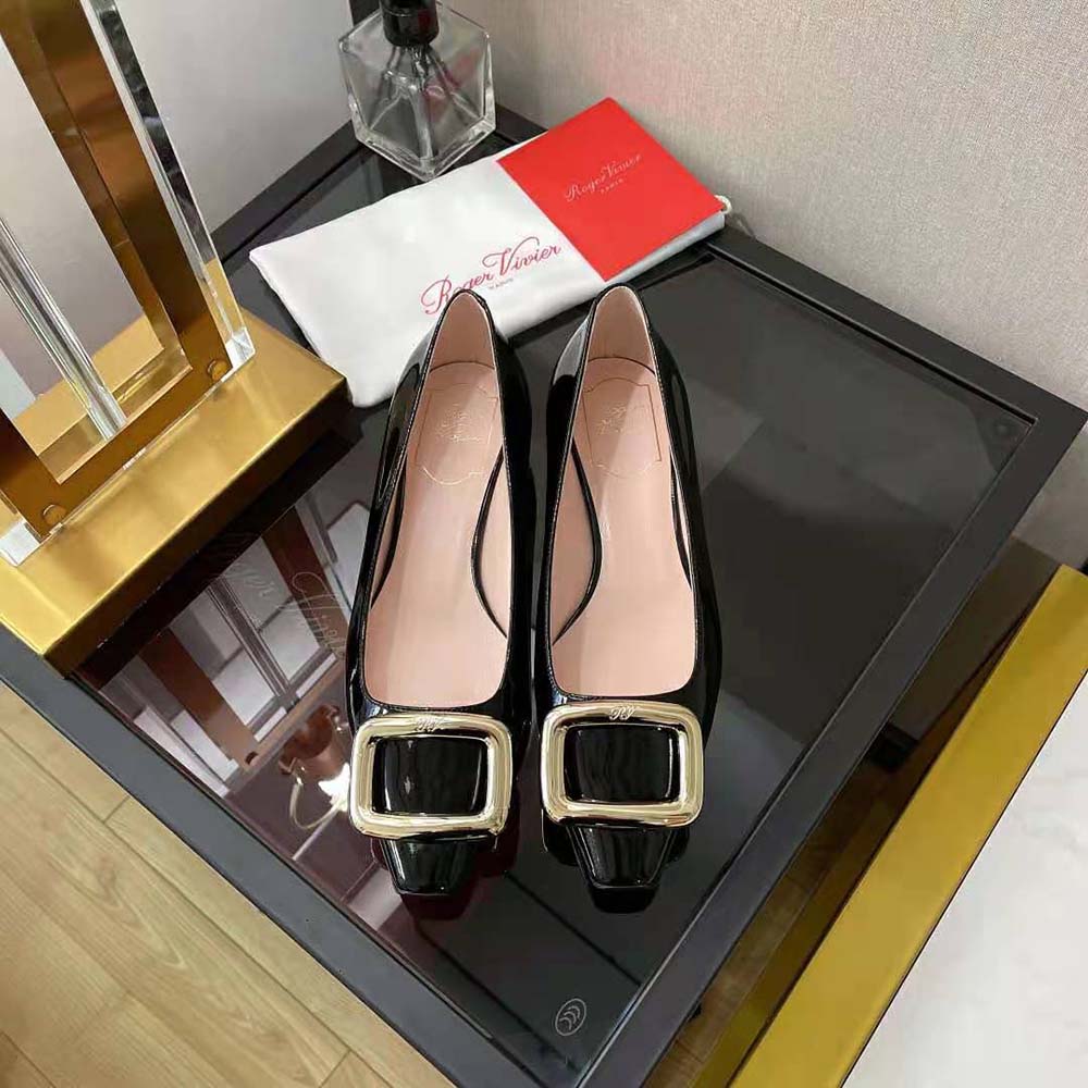 Close-up of signature metal buckle on Roger Vivier Women Viv Choc Metal Buckle Ballerinas