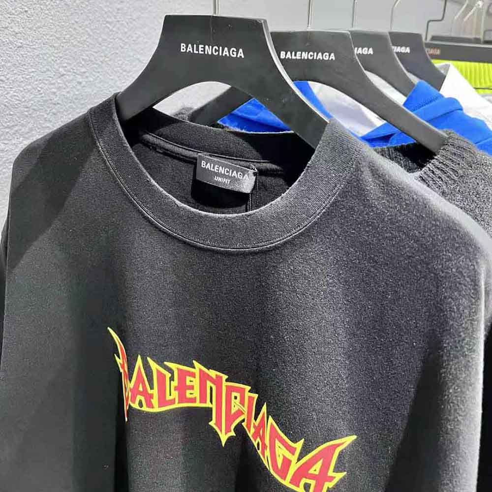 Balenciaga Women Metal T-Shirt Oversized in Black Vintage Jersey - image 7
