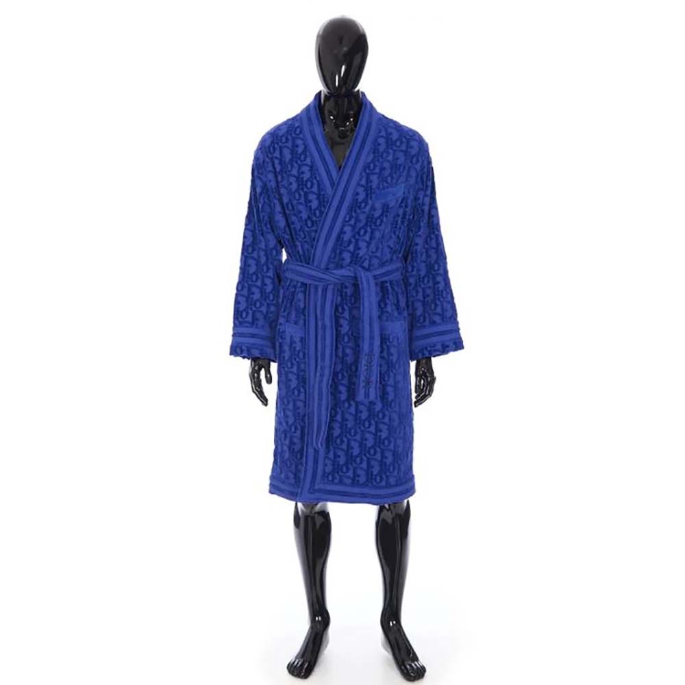 Front view of Dior Men Unisize Oblique Bathrobe In Terry Cotton Jacquard-Blue