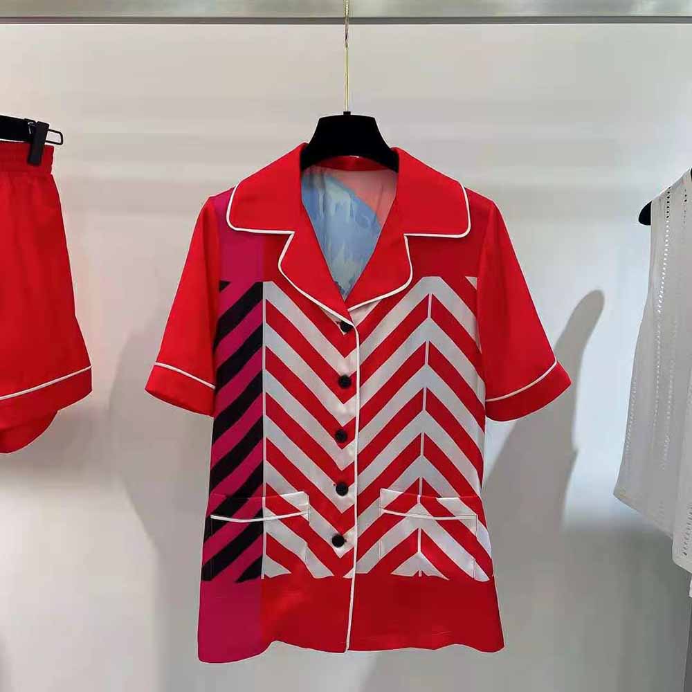 Side angle showing relaxed fit of Dior Women Chez Moi Short-Sleeved Shirt