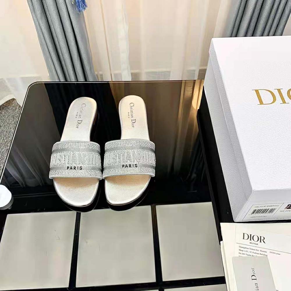 Close-up of silver-tone strass detail on Dior Women Dway Slide