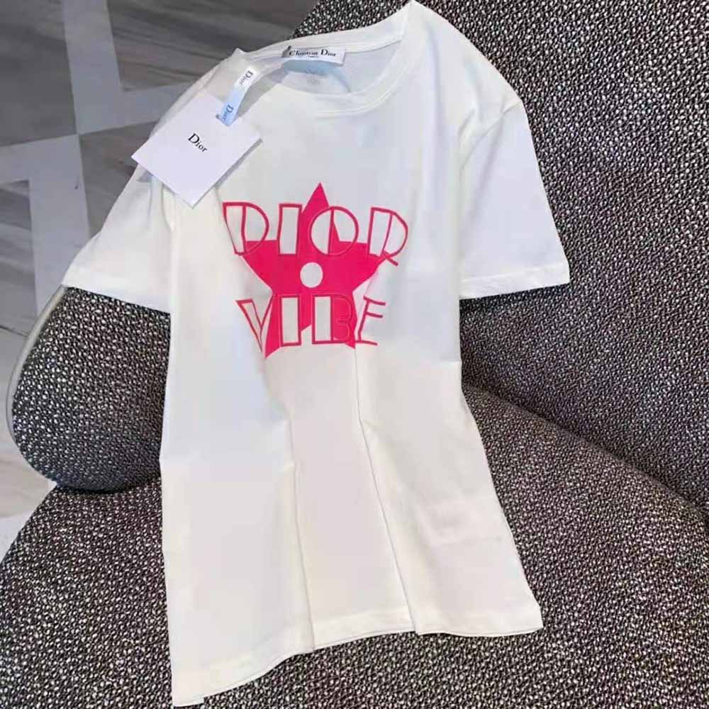 Side angle showing relaxed fit of Dior Women Vibe T-shirt
