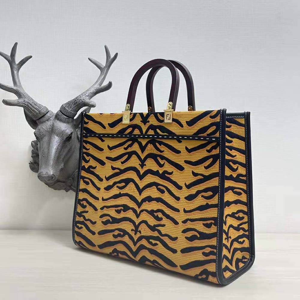 Fendi Women Sunshine Medium Shopper Bag From the Spring Festival Capsule Collection - image 4