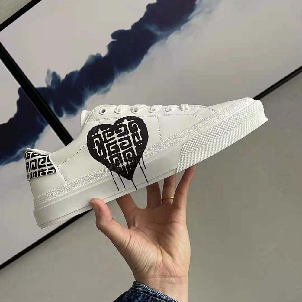 Givenchy Unisex Sneakers in Leather with Tag Effect 4G Print-White - image 8