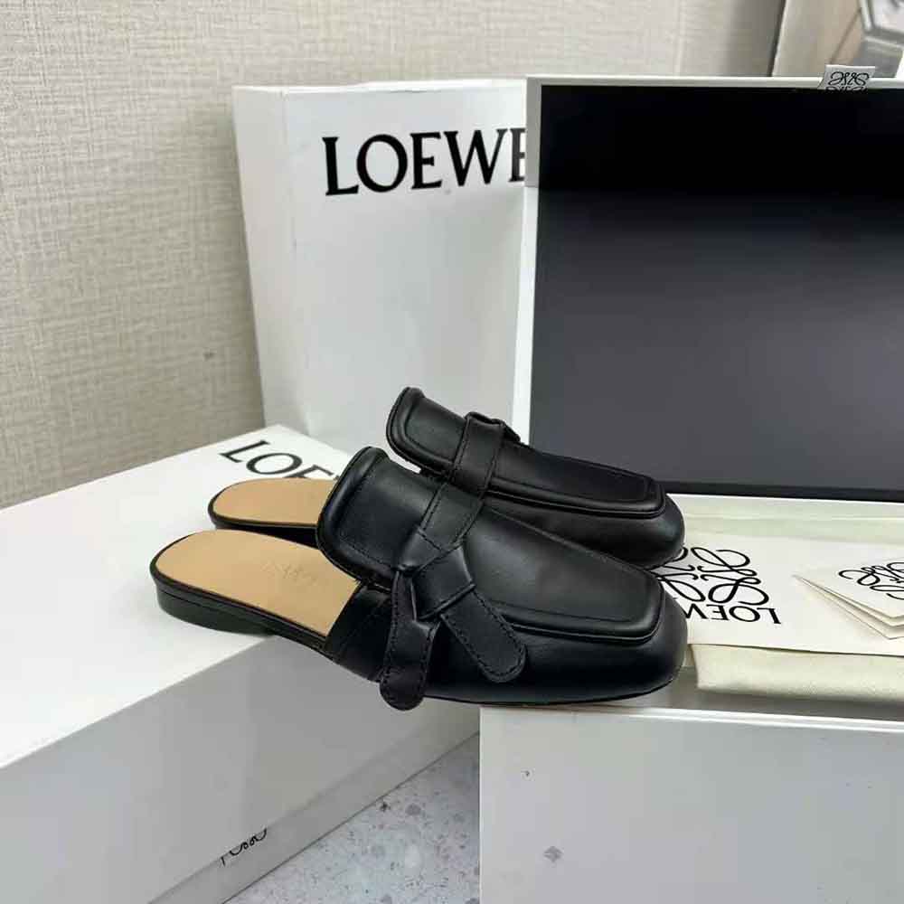 Loewe Women Gate Flat Mule in Calfskin-Black - image 4